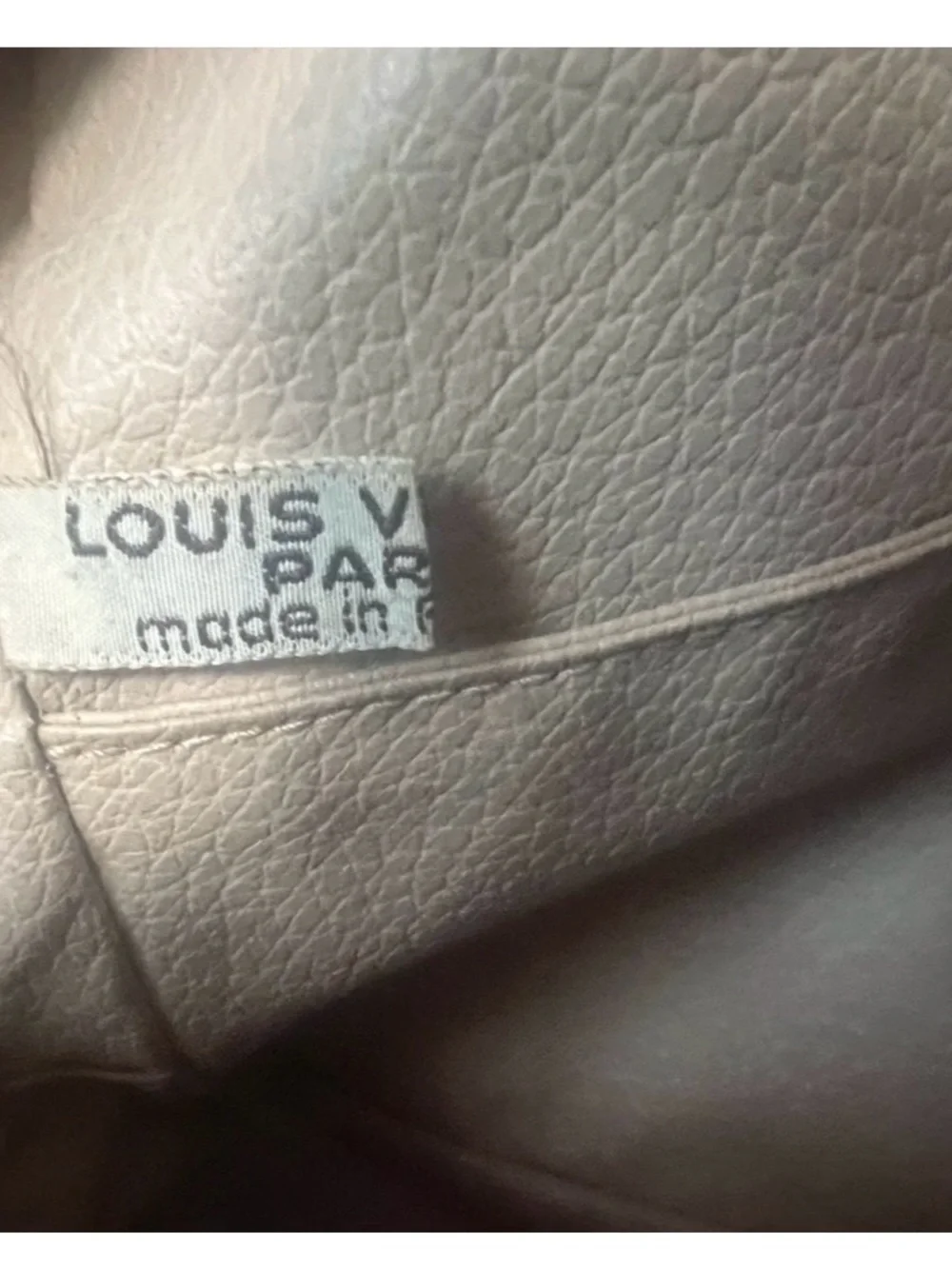 Louis Vuitton Trousse 28
